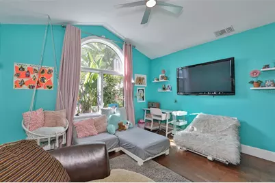 9805 Compass Point Way, Tampa, FL 33615 - Photo 56