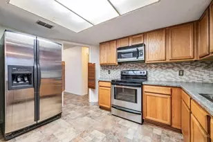 7343 Andre Dr, Zephyrhills, FL 33541 - Photo 12