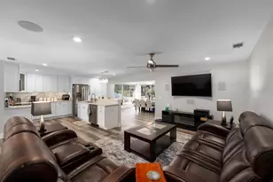 4424 Waltham Dr, Tampa, FL 33634 - Photo 8