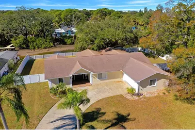 4424 Waltham Drive, Tampa, FL 33634 - Photo 2