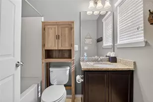 4732 White Sanderling Ct, Tampa, FL 33619 - Photo 42