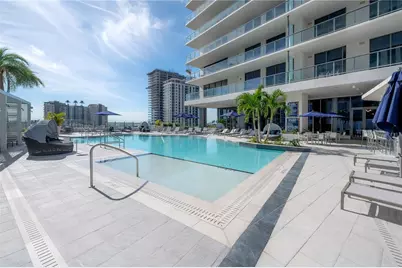 275 1st Avenue S #1504, Saint Petersburg, FL 33701 - Photo 58