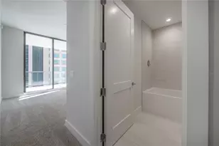 275 1st Ave S, Saint Petersburg, FL 33701 - Photo 30