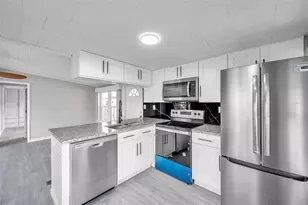 4851 W Gandy Blvd, Tampa, FL 33611 - Photo 2