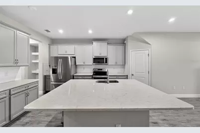 6050 Grand Sonata Avenue, Lutz, FL 33558 - Photo 10