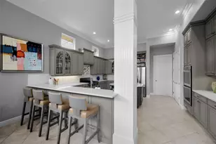 8871 Silverthorn Rd, Seminole, FL 33777 - Photo 32