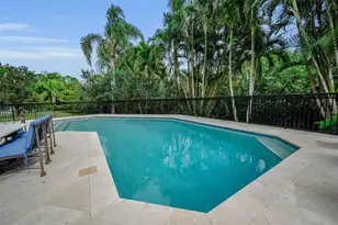 8871 Silverthorn Rd, Seminole, FL 33777 - Photo 84