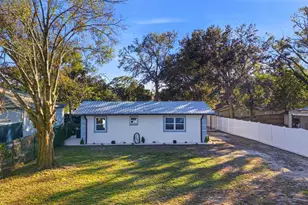 2305 E 148th Ave, Lutz, FL 33549 - Photo 4