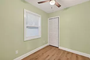 1933 10th St S, Saint Petersburg, FL 33705 - Photo 42