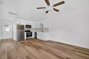 1933 10th St S, Saint Petersburg, FL 33705 - Photo 8