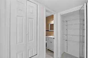 2350 38th Ave N, Saint Petersburg, FL 33713 - Photo 12