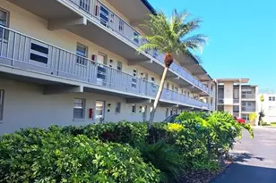 9940 47th Ave N, Saint Petersburg, FL 33708 - Photo 1