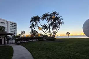 100 Oakmont Ln, Belleair, FL 33756 - Photo 8