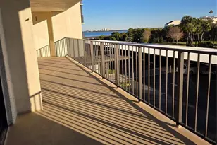 100 Oakmont Ln, Belleair, FL 33756 - Photo 22