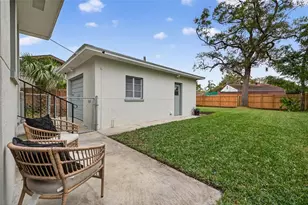 1021 35th Ave N, Saint Petersburg, FL 33704 - Photo 20