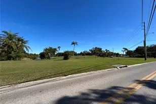 2616 Fairway Ave S, Saint Petersburg, FL 33712 - Photo 48