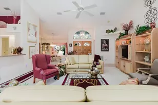 802 Centerwood Dr, Tarpon Springs, FL 34688 - Photo 16