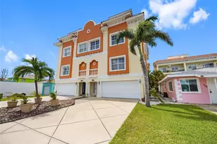 146 175th Terrace Dr E, Redington Shores, FL 33708 - Photo 4