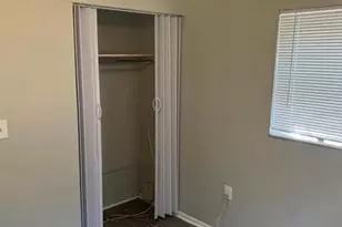 1601 E Marks Dr, Tampa, FL 33604 - Photo 14