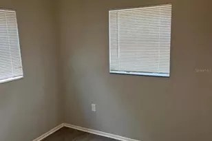 1601 E Marks Dr, Tampa, FL 33604 - Photo 12