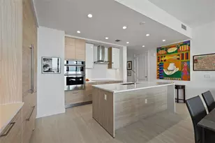 301 1st St S, Saint Petersburg, FL 33701 - Photo 10