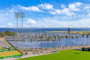 301 1st St S, Saint Petersburg, FL 33701 - Photo 90