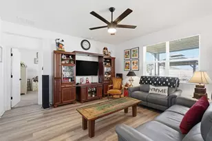 2201 Gladiolus Ln Ln, Mascotte, FL 34753 - Photo 10