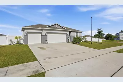 2201 Gladiolus Ln Lane, Mascotte, FL 34753 - Photo 4
