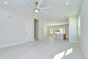 1808 W Erna Dr, Tampa, FL 33603 - Photo 16