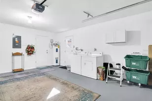 2504 Oak Cir, Tarpon Springs, FL 34689 - Photo 26