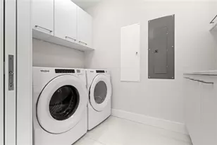 275 1st Ave S, Saint Petersburg, FL 33701 - Photo 32