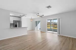 2337 Glenmore Cir, Sun City Center, FL 33573 - Photo 2