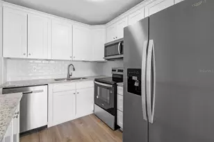 2337 Glenmore Cir, Sun City Center, FL 33573 - Photo 10