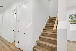 1751 27th Ave N, Saint Petersburg, FL 33713 - Photo 26