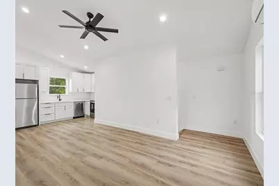 1751 27th Avenue N, Saint Petersburg, FL 33713 - Photo 46