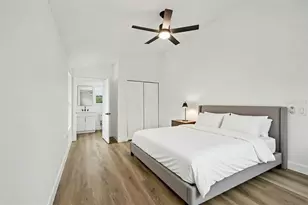 1751 27th Ave N, Saint Petersburg, FL 33713 - Photo 54