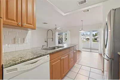 123 Glendower Circle, Sun City Center, FL 33573 - Photo 6