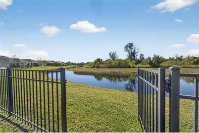 5427 Silver Sun Drive, Apollo Beach, FL 33572 - Photo 2