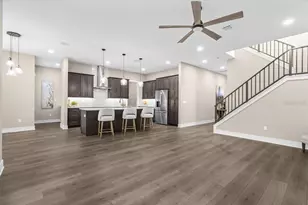 213 W Giddens Ave, Tampa, FL 33603 - Photo 2