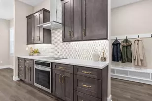 213 W Giddens Ave, Tampa, FL 33603 - Photo 14