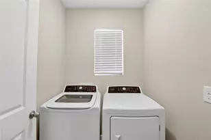 10019 Merry Fawn Ct, Sun City Center, FL 33573 - Photo 6