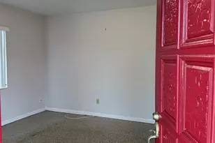 3818 W Carmen St, Tampa, FL 33609 - Photo 2