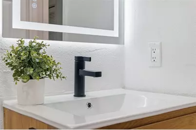 4705 Cypress Tree Drive, Tampa, FL 33624 - Photo 26