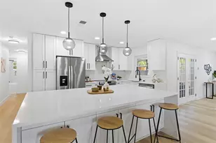 4705 Cypress Tree Dr, Tampa, FL 33624 - Photo 8