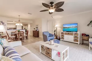 1125 W Peppertree Dr, Sarasota, FL 34242 - Photo 2