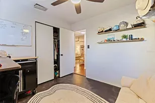 129 NW Lincoln Cir N, Saint Petersburg, FL 33702 - Photo 12