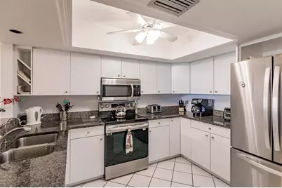 1125 W Peppertree Drive #501, Sarasota, FL 34242 - Photo 10