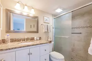 1125 W Peppertree Dr, Sarasota, FL 34242 - Photo 16