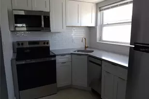 11355 3rd St E, Treasure Island, FL 33706 - Photo 4