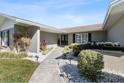 8823 Kenwood Road, Seminole, FL 33777 - Photo 2